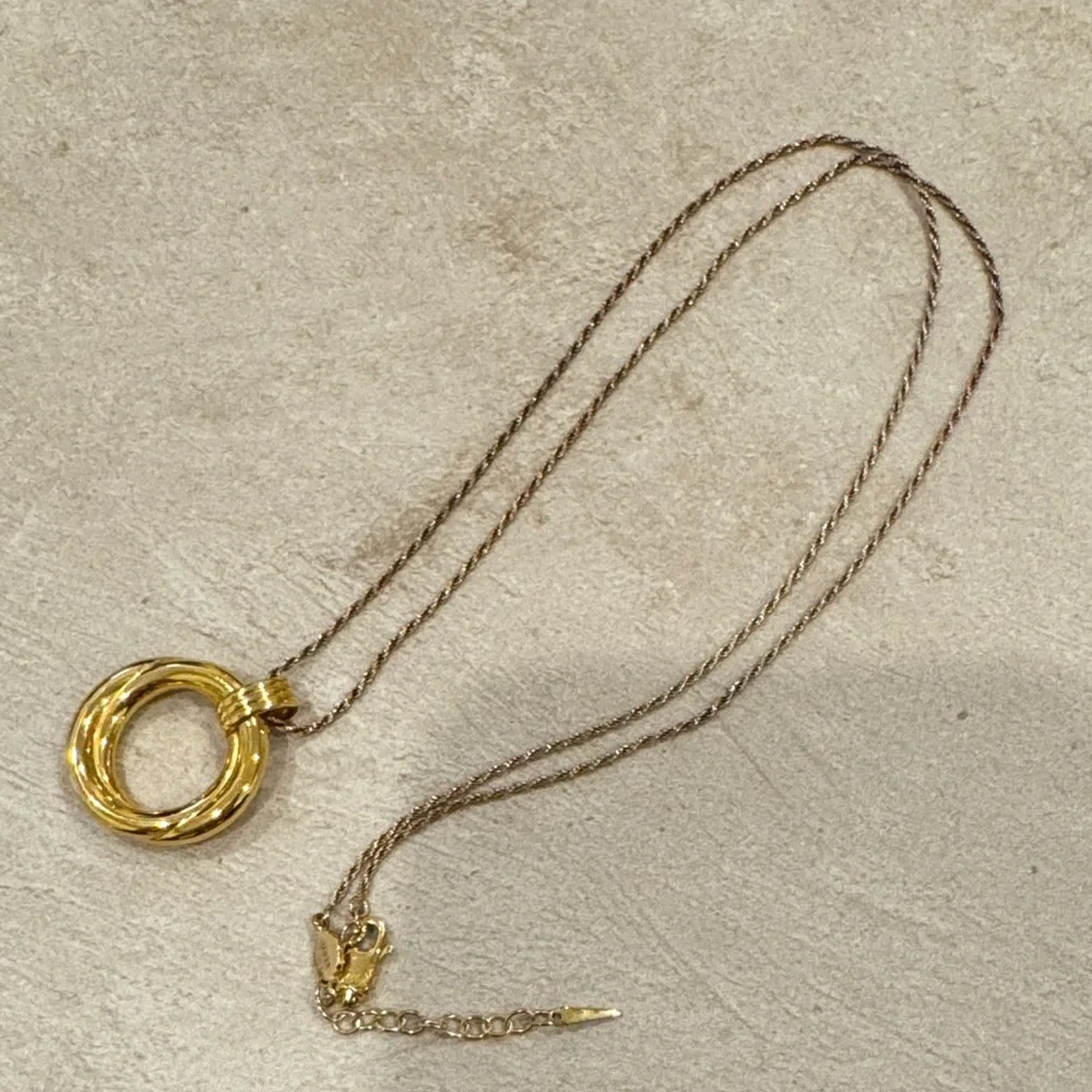Missoma Lucy Williams Entwine Pendant Necklace - Picture 4 of 8